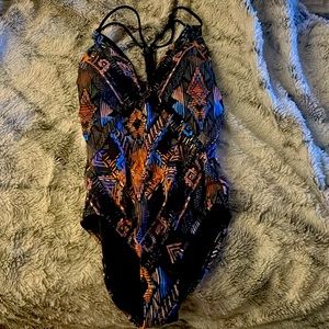 Superrr cute swimsuit u guys!!! You will definitely look amazing in this!!!!!